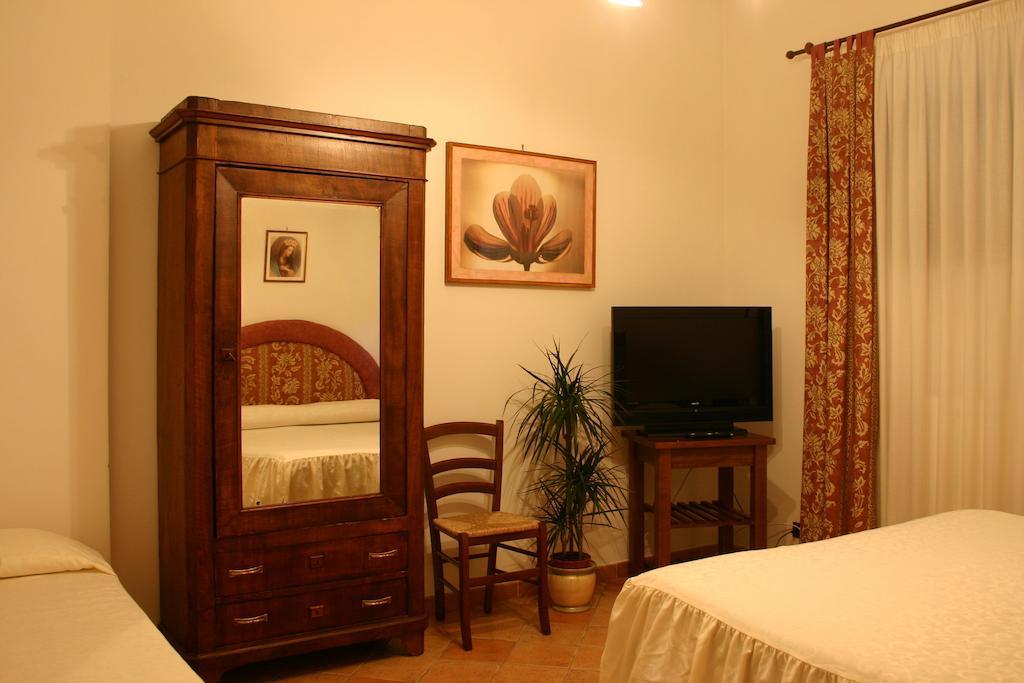 B&B Le Palme Bassano Romano Екстериор снимка